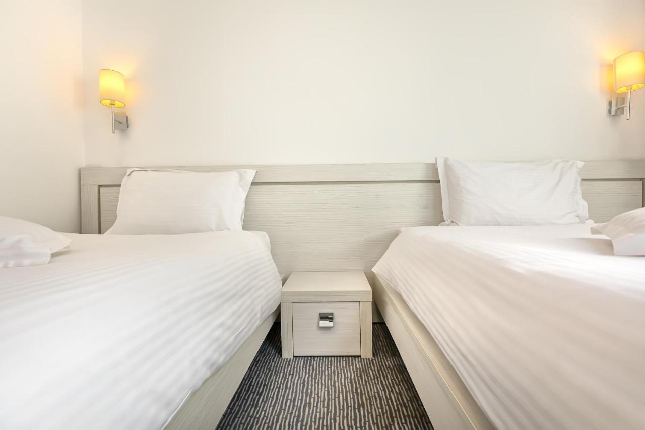Alex&George Boutique Hotel Cluj-Napoca Esterno foto