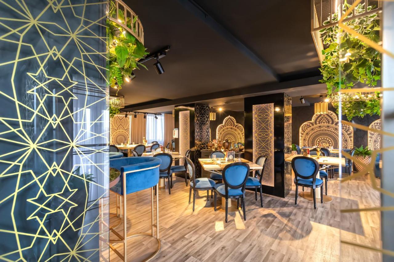 Alex&George Boutique Hotel Cluj-Napoca Esterno foto