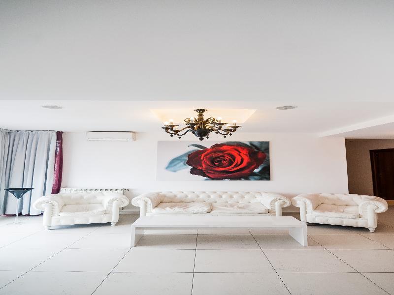 Alex&George Boutique Hotel Cluj-Napoca Esterno foto