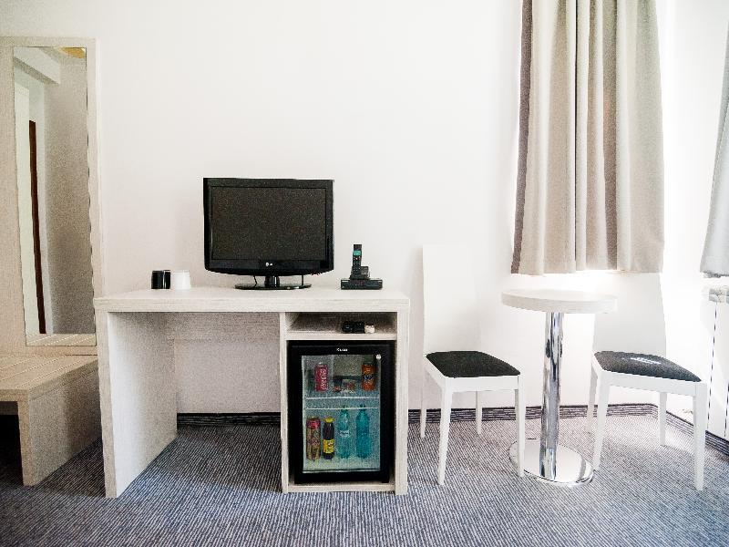 Alex&George Boutique Hotel Cluj-Napoca Esterno foto