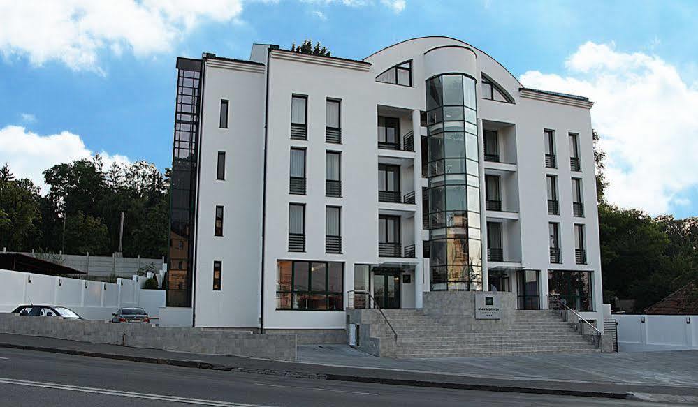 Alex&George Boutique Hotel Cluj-Napoca Esterno foto